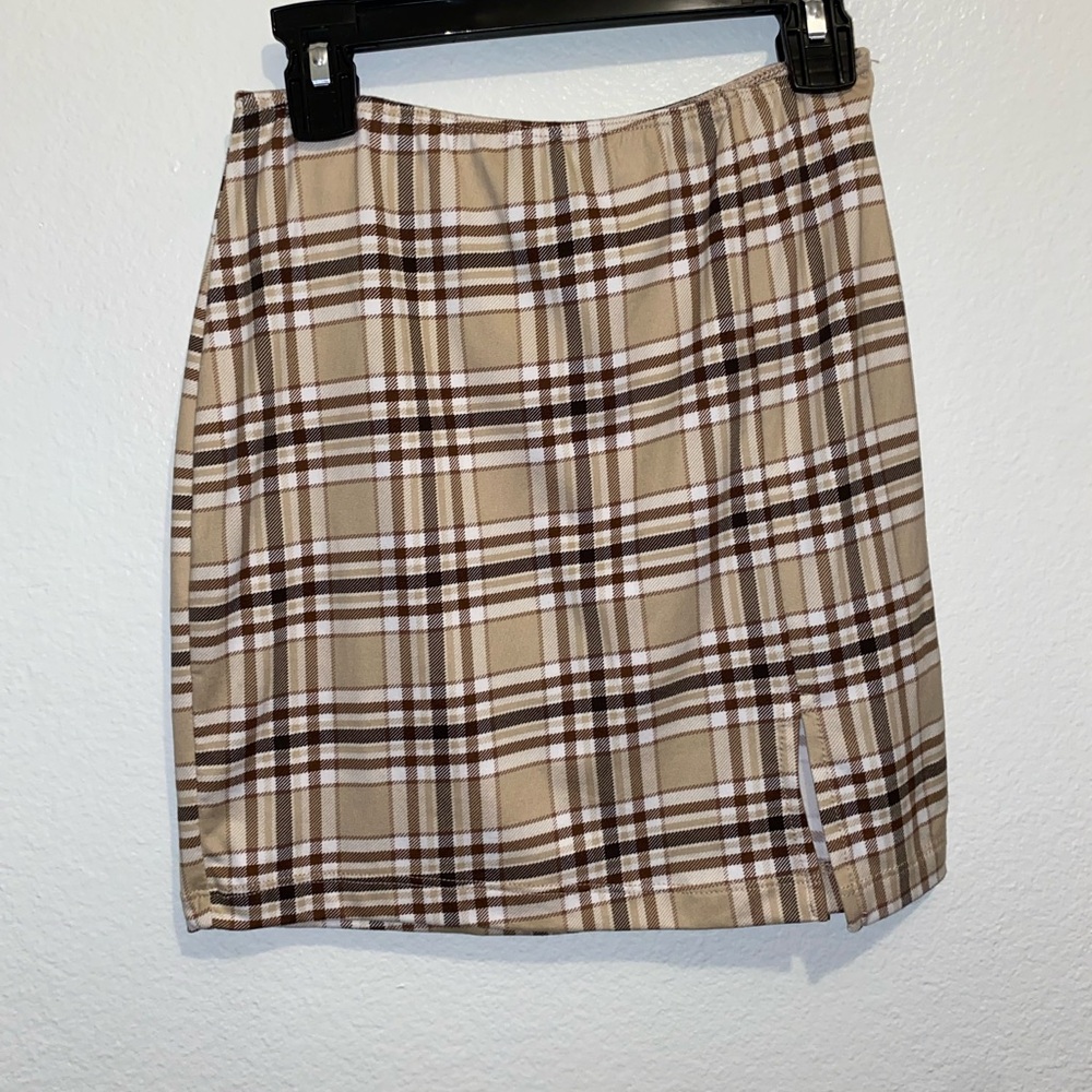 Just Polly New York XS Plaid Beige Skirt